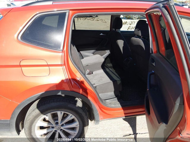 20280894 :رقم المزاد ، 3VV0B7AX8JM036968 vin ، 2018 Volkswagen Tiguan 2.0 Tsi مزاد بيع