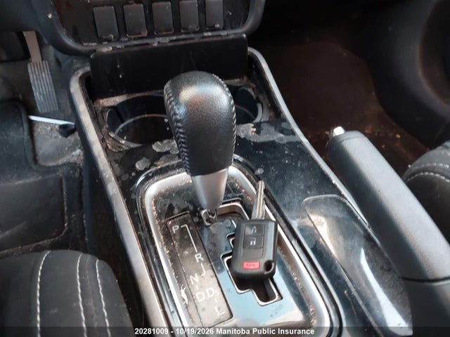 Mitsubishi Outlander Es 2018 JA4AZ2A36JZ616405 Image 11
