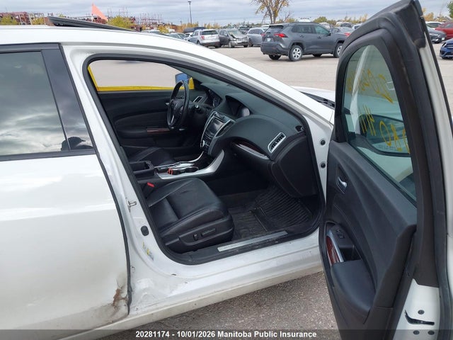 20281174 :رقم المزاد ، 19UUB3F50FA804111 vin ، 2015 Acura Tlx V6 مزاد بيع