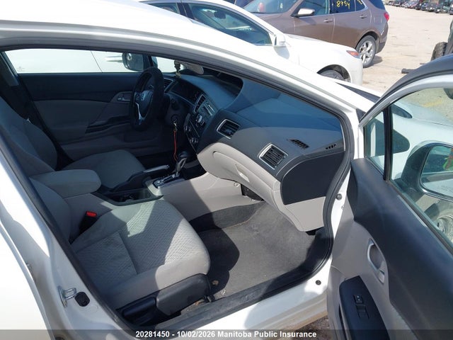 Продажа на аукционе авто 2015 Honda Civic Lx, vin: 2HGFB2F42FH043125, номер лота: 20281450