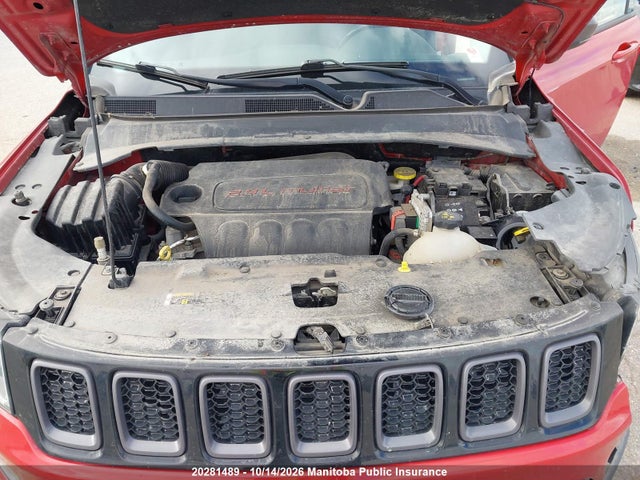 3C4NJDDB0JT265821 Jeep Compass Trailhawk