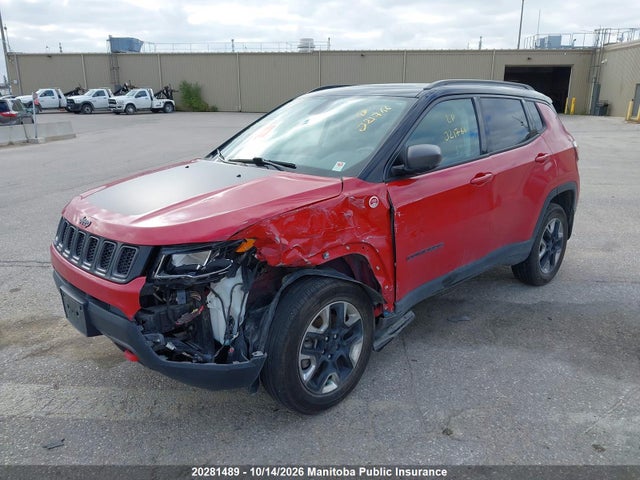 3C4NJDDB0JT265821 Jeep Compass Trailhawk