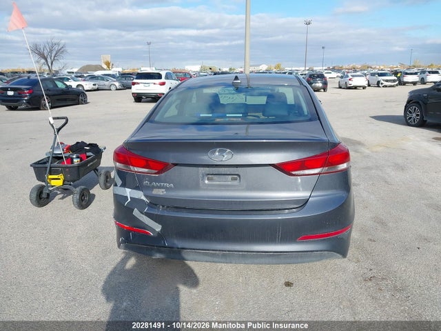 KMHD84LF9HU293558 Hyundai ELANTRA SE