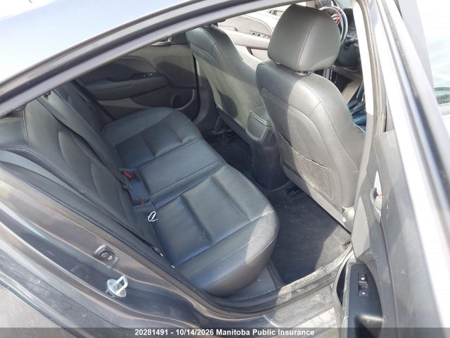 KMHD84LF9HU293558 Hyundai ELANTRA SE