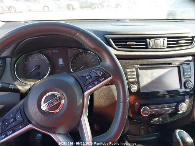 20281516 :رقم المزاد ، 5N1AT2MV3HC740015 vin ، 2017 Nissan Rogue Sl مزاد بيع