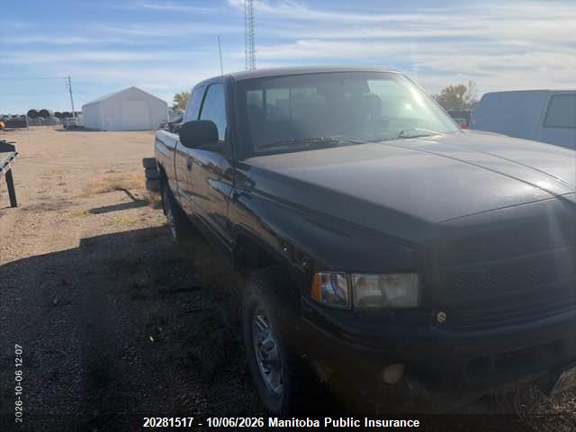 20281517 :رقم المزاد ، 1B7KF23621J614109 vin ، 2001 Dodge Ram 2500 Quad Cab مزاد بيع