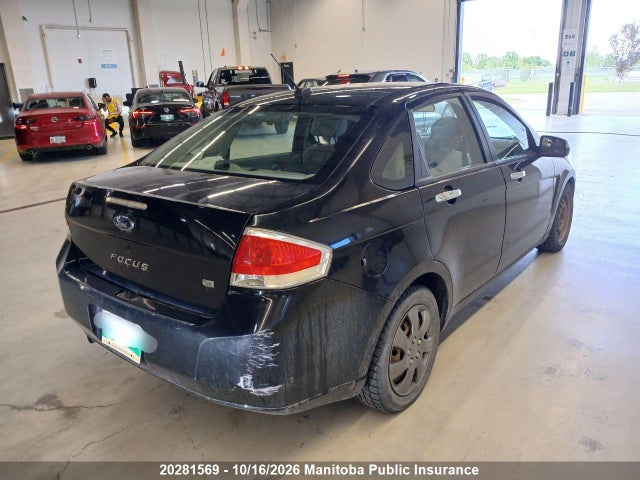 20281569 :رقم المزاد ، 1FAHP34N18W108051 vin ، 2008 Ford Focus Se مزاد بيع