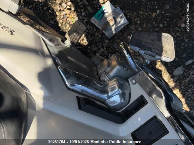 20281764 :رقم المزاد ، 1HFSC2251PA500229 vin ، 1993 Honda Gl1500se Goldwing مزاد بيع