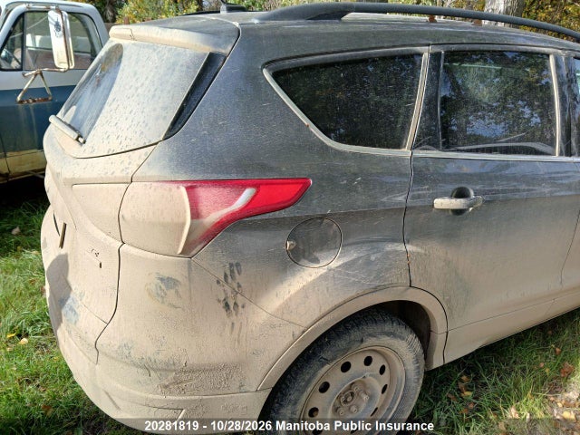 20281819 :رقم المزاد ، 1FMCU9G95FUC70235 vin ، 2015 Ford Escape Se مزاد بيع