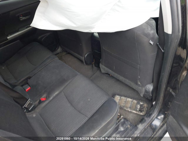 JTDZN3EU8JJ074915 Toyota PRIUS V