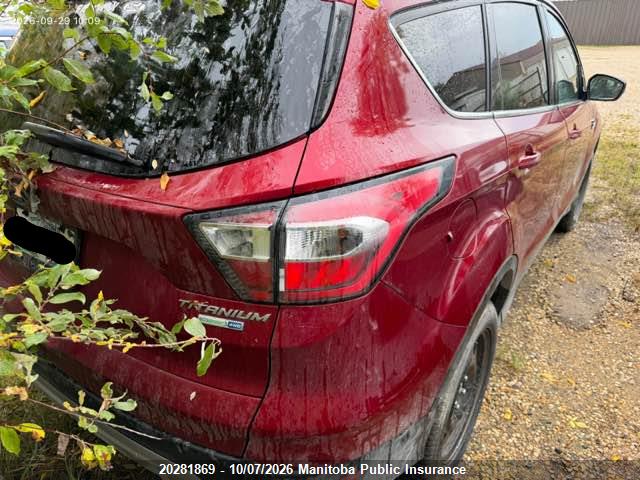 Ford Escape Titanium 2017 1FMCU9J98HUB69928 Image 4