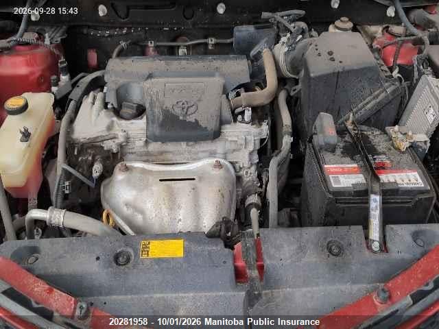 2T3ZFREV7EW073660 Toyota RAV4 LE