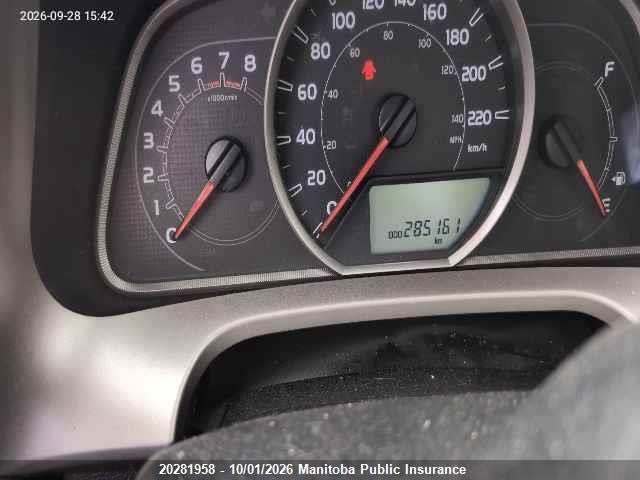 2T3ZFREV7EW073660 Toyota RAV4 LE