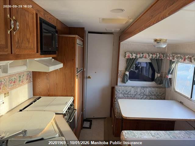 Продажа на аукционе авто 2000 Fleetwood Fleetwood, vin: 2EF1E2627Y6580213, номер лота: 20281969