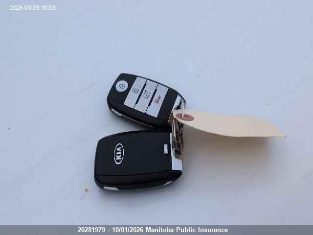 KIA Sorento Lx V6 2014 5XYKTDA79EG451643 Image 11