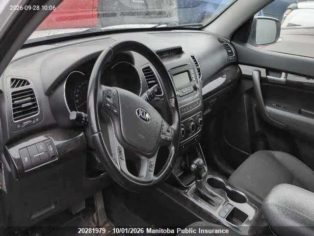 KIA Sorento Lx V6 2014 5XYKTDA79EG451643 Image 5