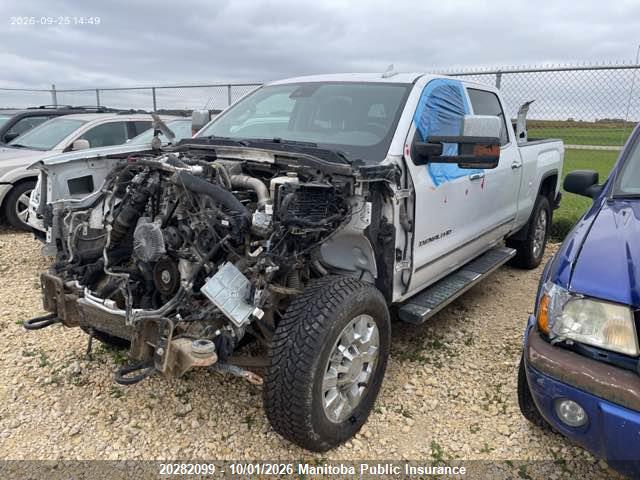 20282099 :رقم المزاد ، 1GT12UEYXJF175567 vin ، 2018 Gmc Sierra 2500 Hd Denali Crew Cab مزاد بيع