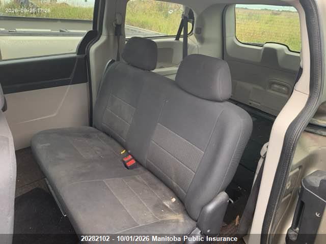 20282102 :رقم المزاد ، 2D8HN44H78R666271 vin ، 2008 Dodge Grand Caravan Se مزاد بيع