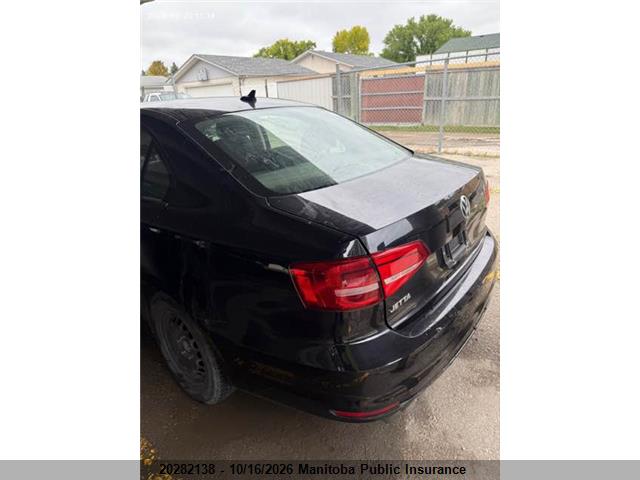 Volkswagen Jetta 2.0 2015 3VW2K7AJ4FM310111 Image 3