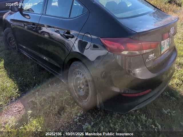 Hyundai Elantra L 2018 5NPD74LF8JH242799 Image 3