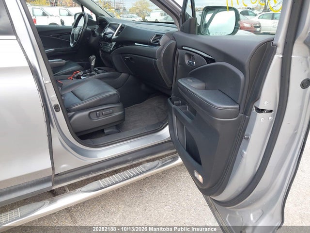 Продажа на аукционе авто 2017 Honda Ridgeline Touring, vin: 5FPYK3F70HB505799, номер лота: 20282188