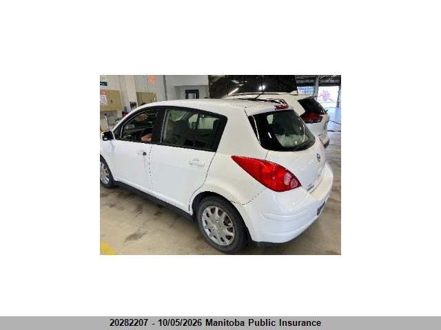 20282207 :رقم المزاد ، 3N1BC1CP1AL400994 vin ، 2010 Nissan Versa 1.8 S مزاد بيع