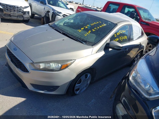 Ford FOCUS SE 2015 1FADP3F26FL236236 Image 2