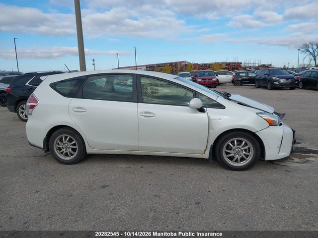 JTDZN3EUXGJ054271 Toyota PRIUS V