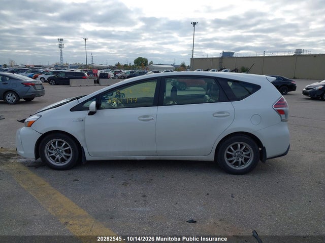 JTDZN3EUXGJ054271 Toyota PRIUS V