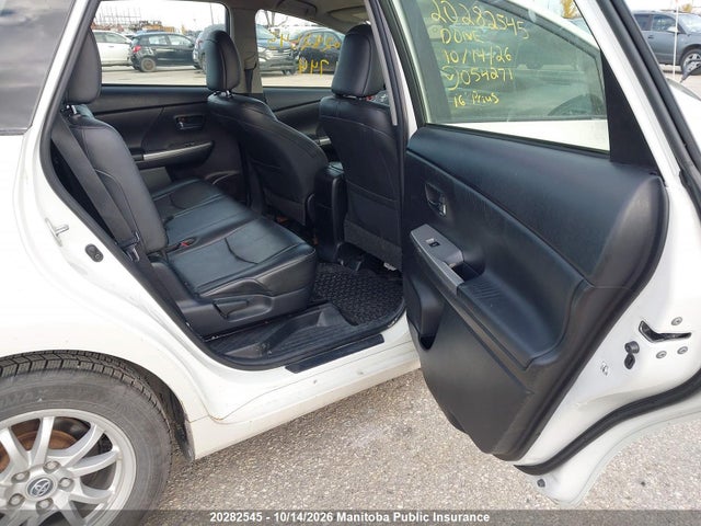 JTDZN3EUXGJ054271 Toyota PRIUS V