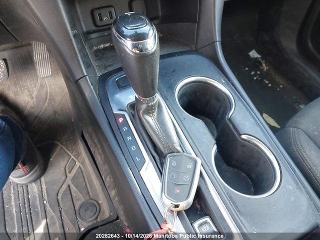 2GNAXSEV8J6103957 Chevrolet EQUINOX LT