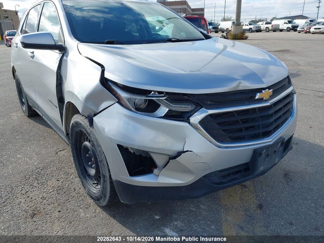 2GNAXSEV8J6103957 Chevrolet EQUINOX LT