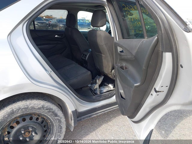 2GNAXSEV8J6103957 Chevrolet EQUINOX LT