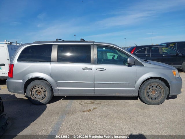 Продажа на аукционе авто 2014 Chrysler Town & Country Touring, vin: 2C4RC1BG4ER116958, номер лота: 20282680