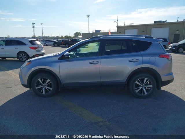 Toyota Rav4 Xle 2017 2T3RFREV9HW635045 Image 14