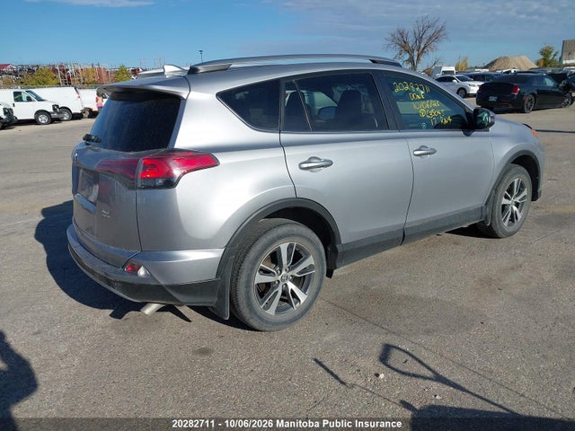 Toyota Rav4 Xle 2017 2T3RFREV9HW635045 Image 4