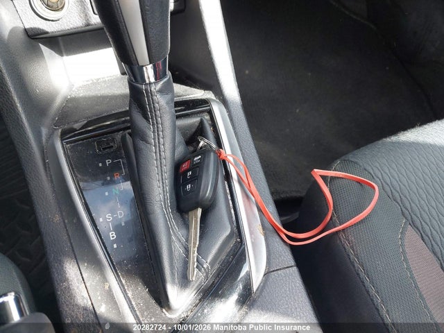 2T1BURHE2KC209489 Toyota COROLLA LE