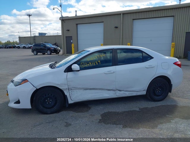 2T1BURHE2KC209489 Toyota COROLLA LE