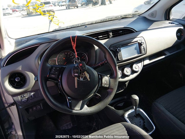 Toyota YARIS LE 2018 VNKKTUD31JA092363 Image 11