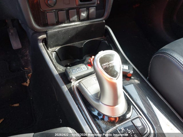 Продажа на аукционе авто 2018 Mitsubishi Outlander Se/gt, vin: JA4J24A51JZ607290, номер лота: 20282922