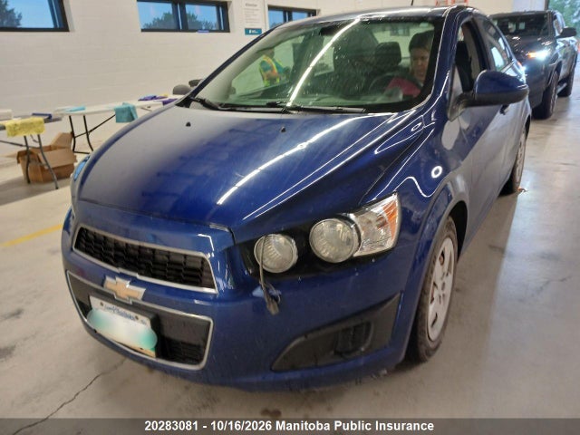 20283081 :رقم المزاد ، 1G1JC5EH6D4220077 vin ، 2013 Chevrolet Sonic Lt مزاد بيع
