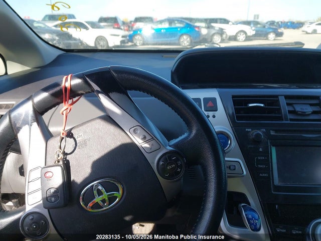 20283135 :رقم المزاد ، JTDZN3EU6C3058770 vin ، 2012 Toyota Prius V مزاد بيع