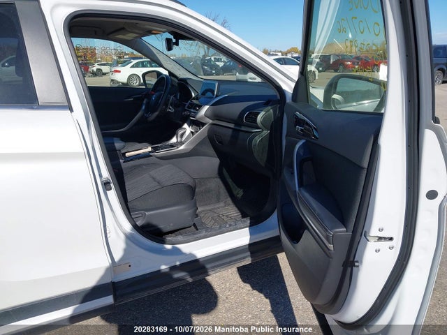 2018 Mitsubishi Eclipse Cross Se მანქანა იყიდება აუქციონზე, vin: JA4AT4AAXJZ607993, აუქციონის ნომერი: 20283169