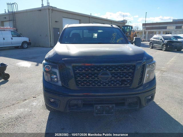 2019 Nissan Titan 5.6 Sl Midnight Crew Cab მანქანა იყიდება აუქციონზე, vin: 1N6AA1E51KN521890, აუქციონის ნომერი: 20283583