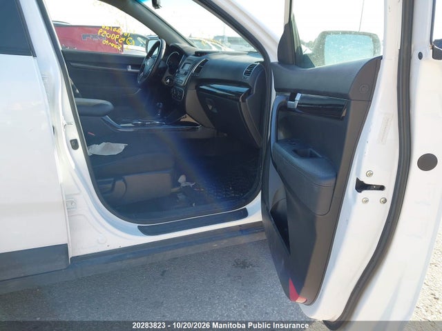 KIA SORENTO LX 2015 5XYKTCA60FG590059 Image 5