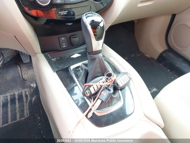 2017 Nissan Rogue Sl მანქანა იყიდება აუქციონზე, vin: 5N1AT2MV4HC766929, აუქციონის ნომერი: 20283943