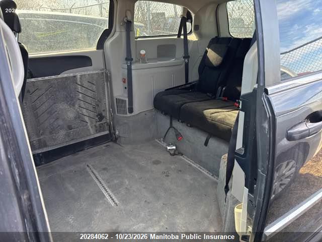 Dodge Grand Caravan Crew 2017 2C4RDGDG0HR682844 Image 8