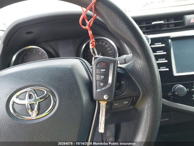 4T1B11HK3JU628738 Toyota CAMRY LE