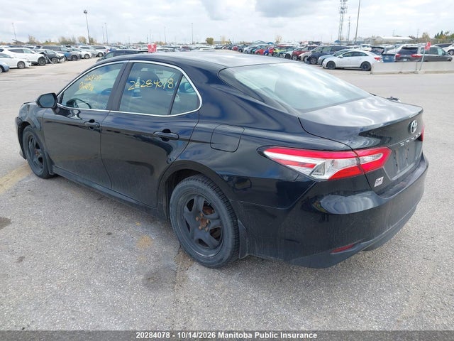 4T1B11HK3JU628738 Toyota CAMRY LE
