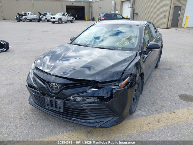 4T1B11HK3JU628738 Toyota CAMRY LE